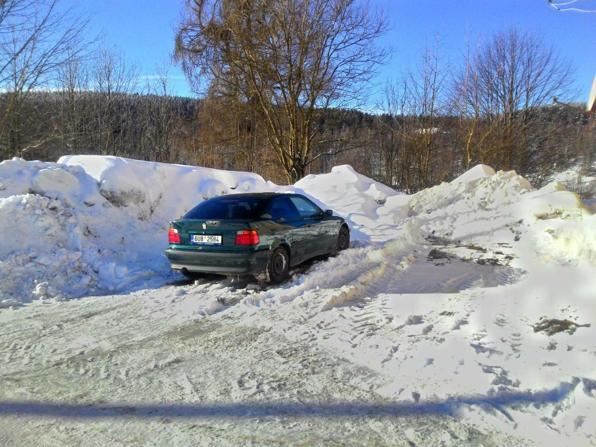 Kanada Inn u Klínovce Vejprty Exterior foto